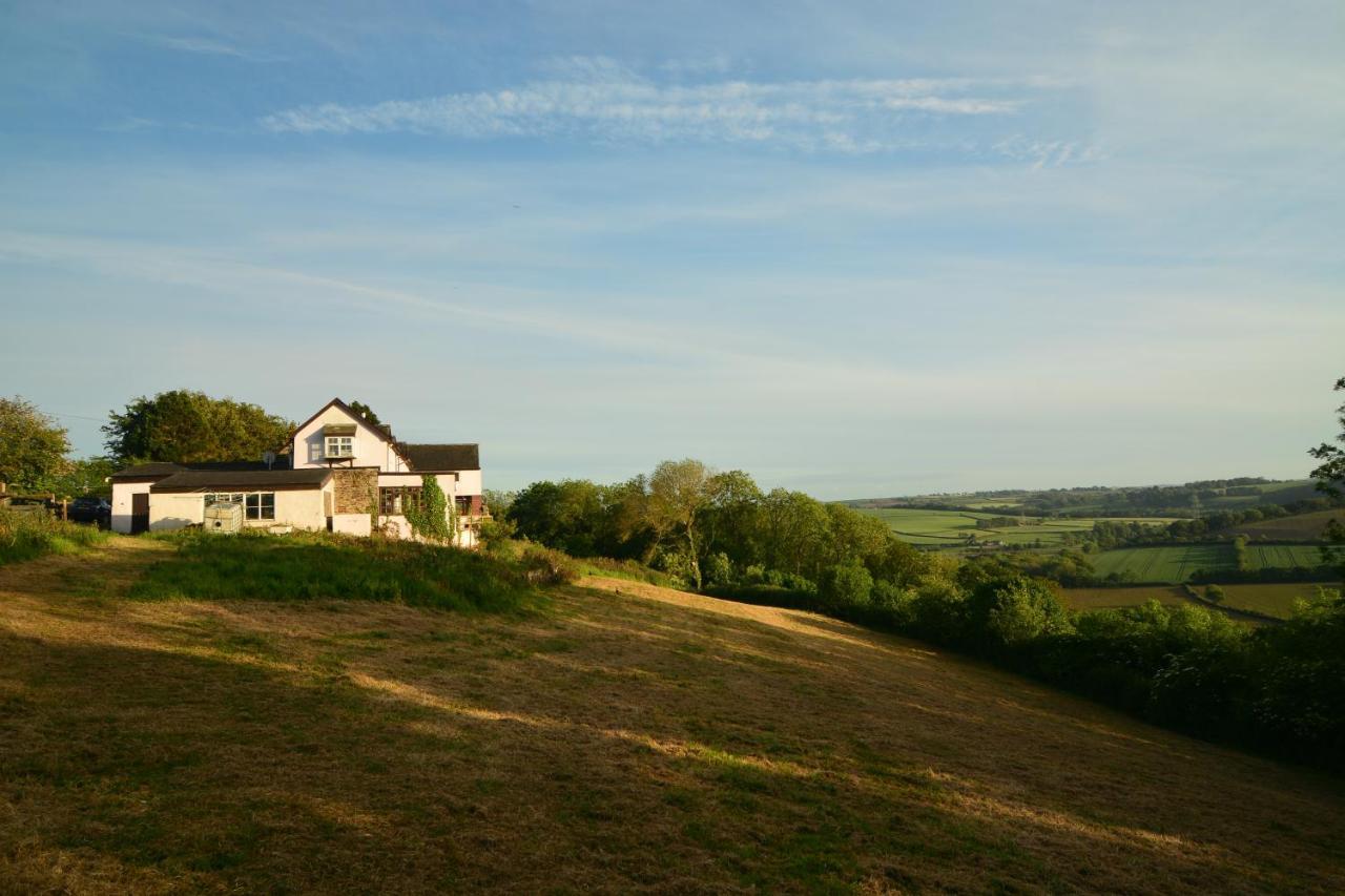 Old Keepers Cottage Бидефорд Екстериор снимка